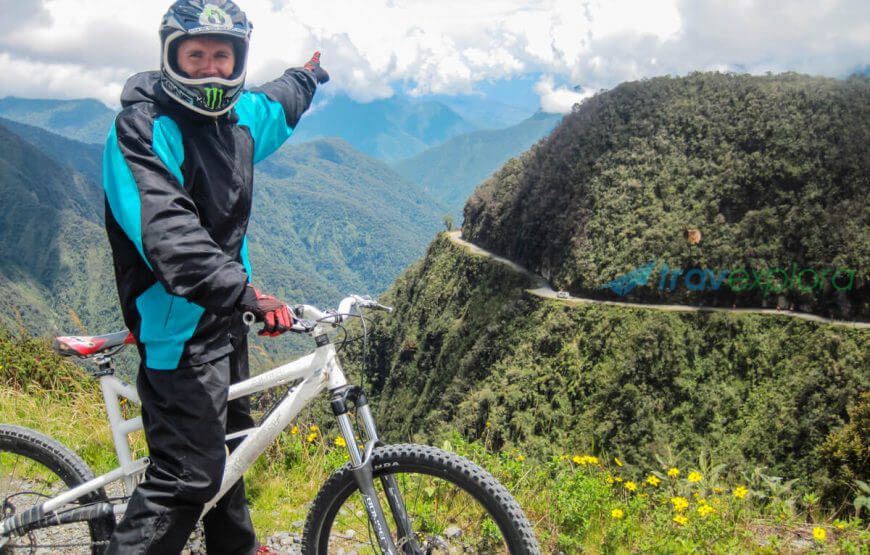 WMDR ‘Death Road’ Mountain Biking Tour Full Day - Travexplora